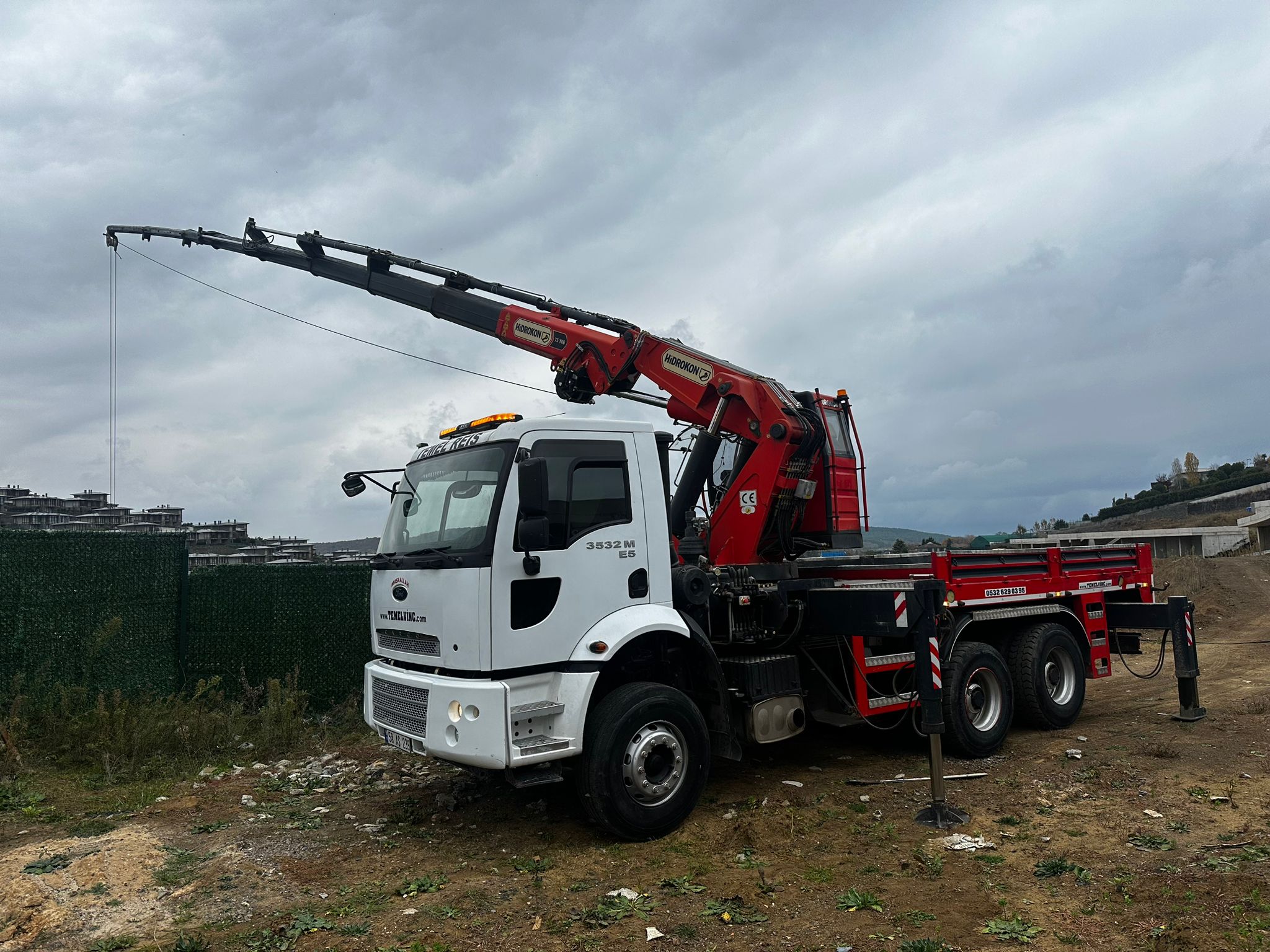 25 tonluk kiralık vinç