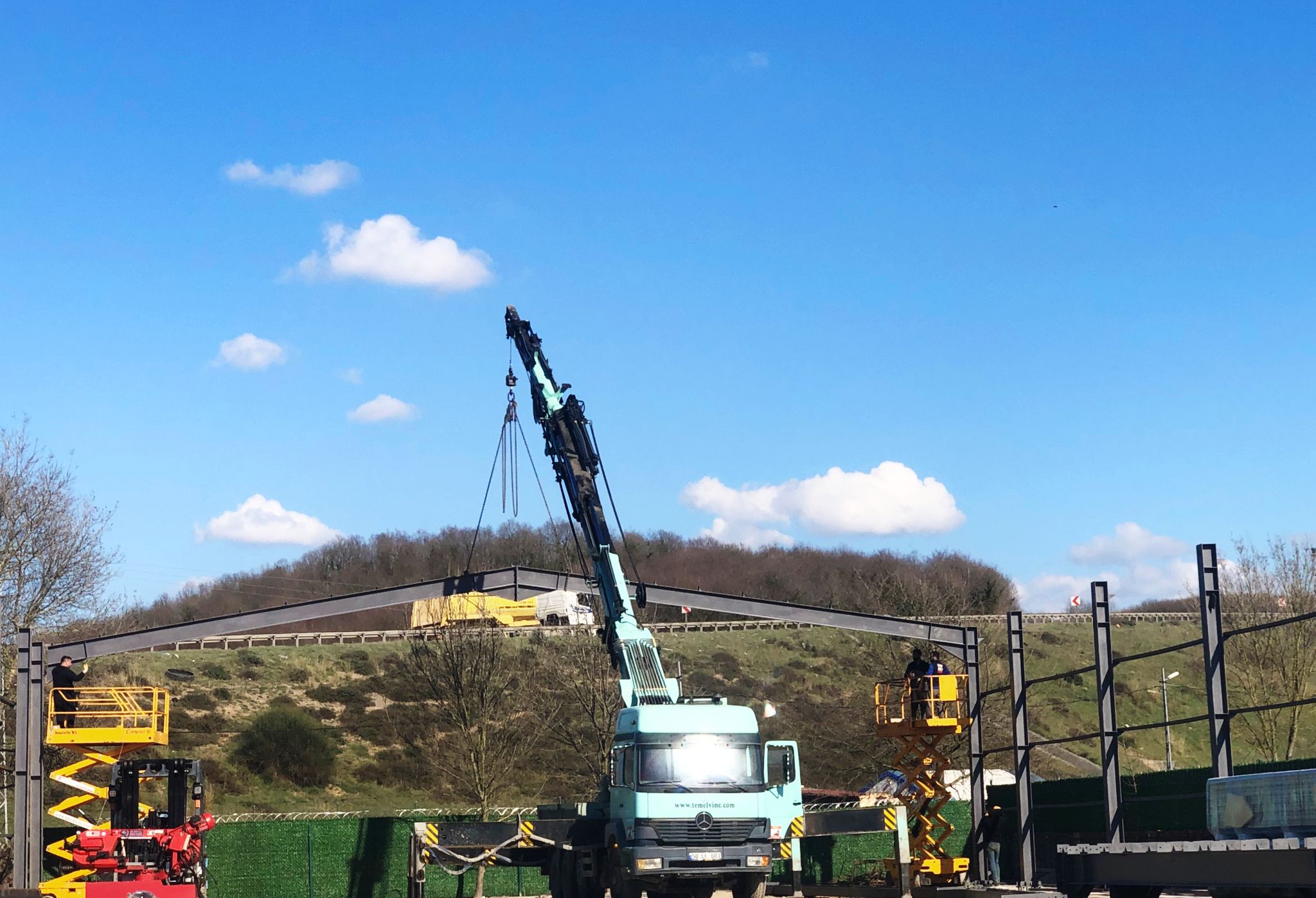 35 tonluk kiralık vinç