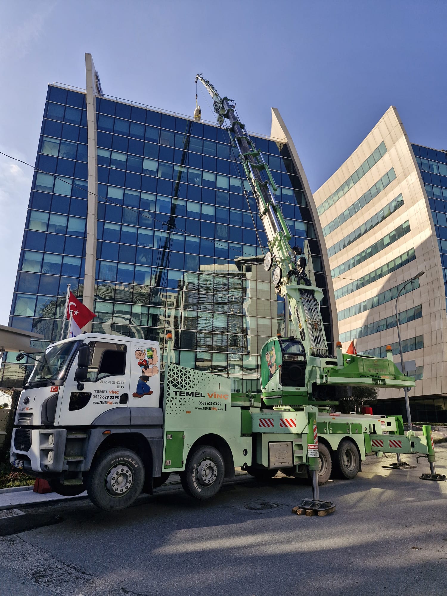 Sultanbeyli Kiralık Vinç